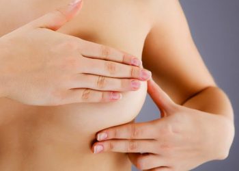 Hiện tượng mọc mụn xung quanh nhũ hoa và phương pháp điều trị